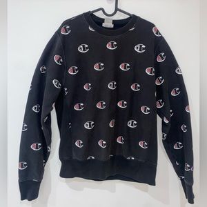 Vintage Champion hoodie/sweater (size medium)